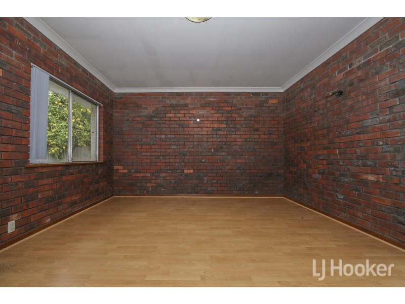 11 Kingsley Drive, South Guildford WA 6055