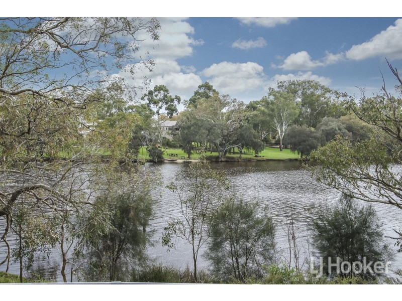 11 Kingsley Drive, South Guildford WA 6055