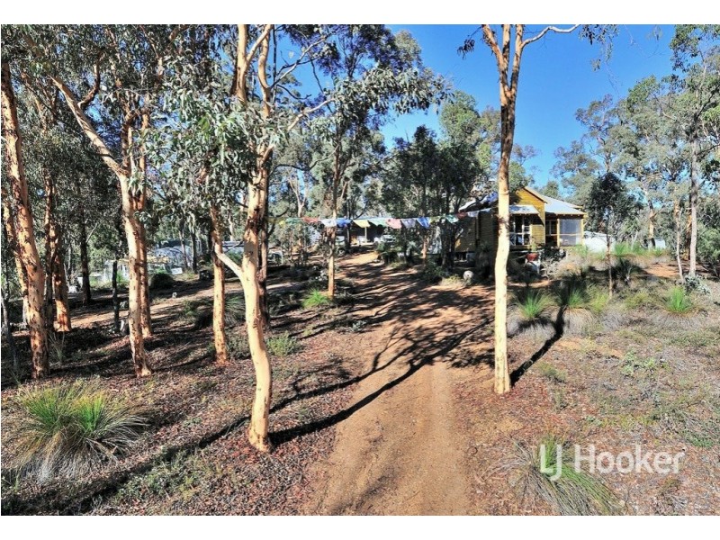 1084 Reen Road, Gidgegannup WA 6083