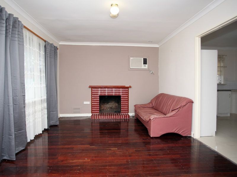 4 Dickson Drive, Middle Swan WA 6056