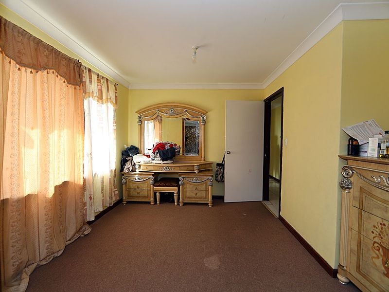 17 Griffith Way, Thornlie WA 6108