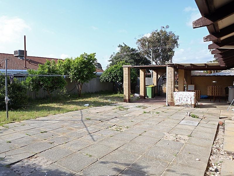 17 Griffith Way, Thornlie WA 6108