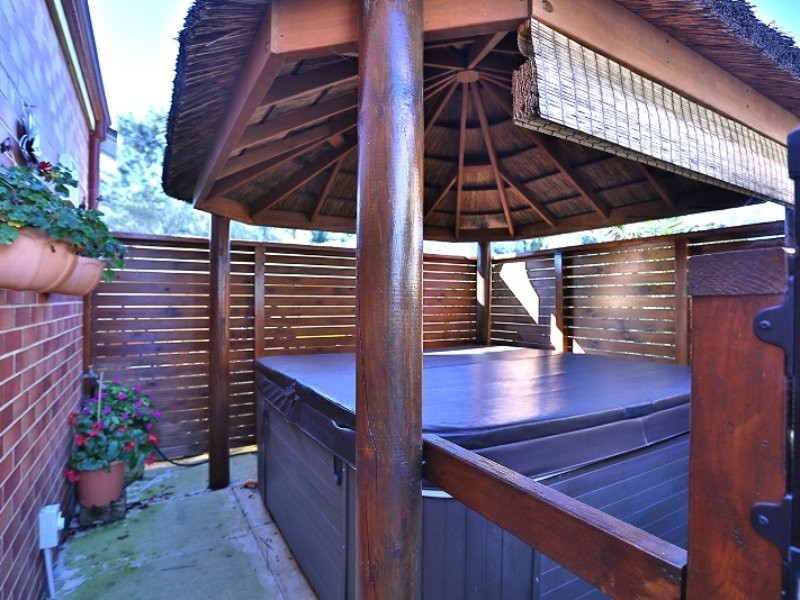 10 Sherlock Turn, Jane Brook WA 6056