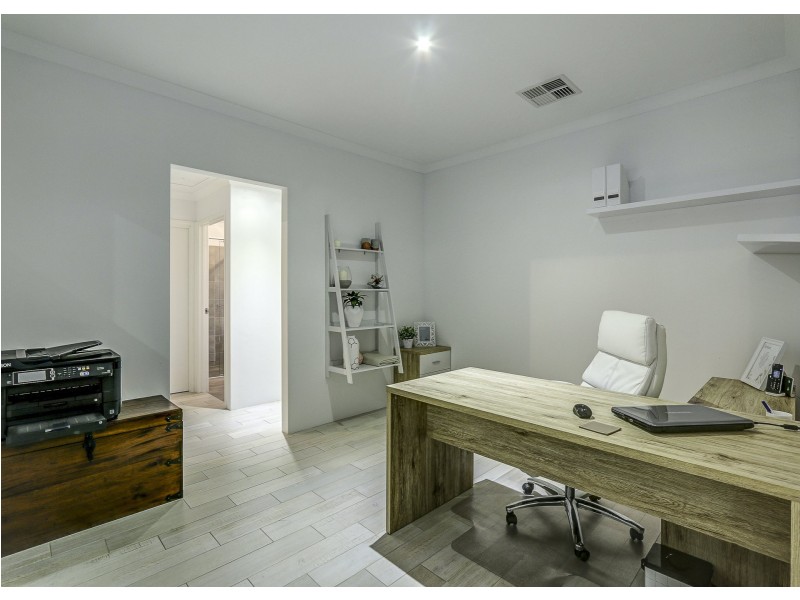 4 Bentall Way, The Vines WA 6069