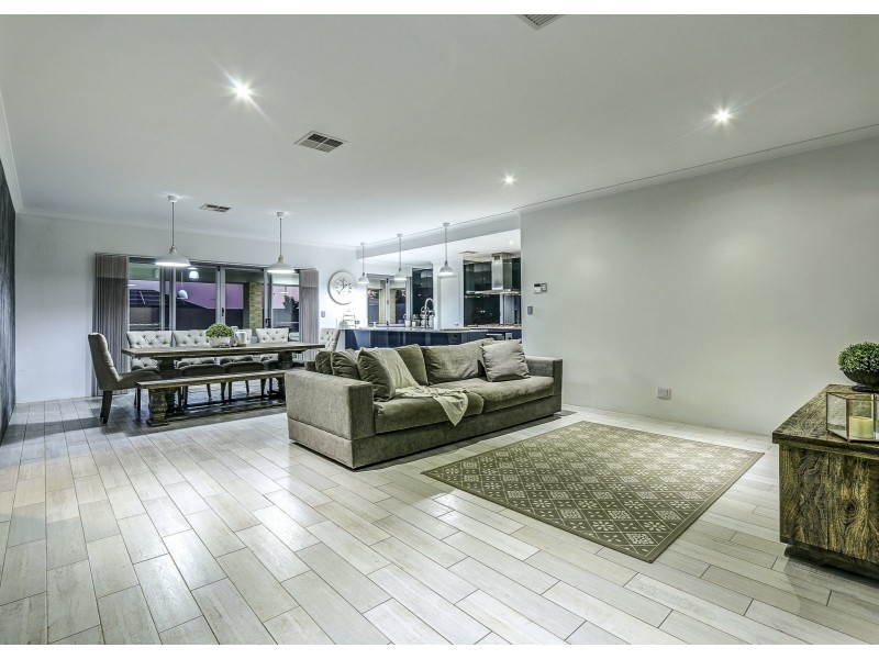 4 Bentall Way, The Vines WA 6069