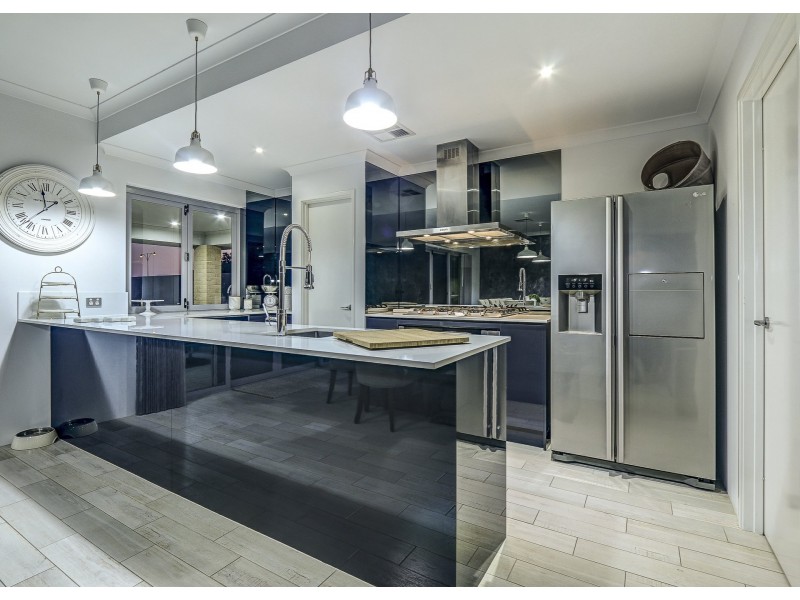 4 Bentall Way, The Vines WA 6069