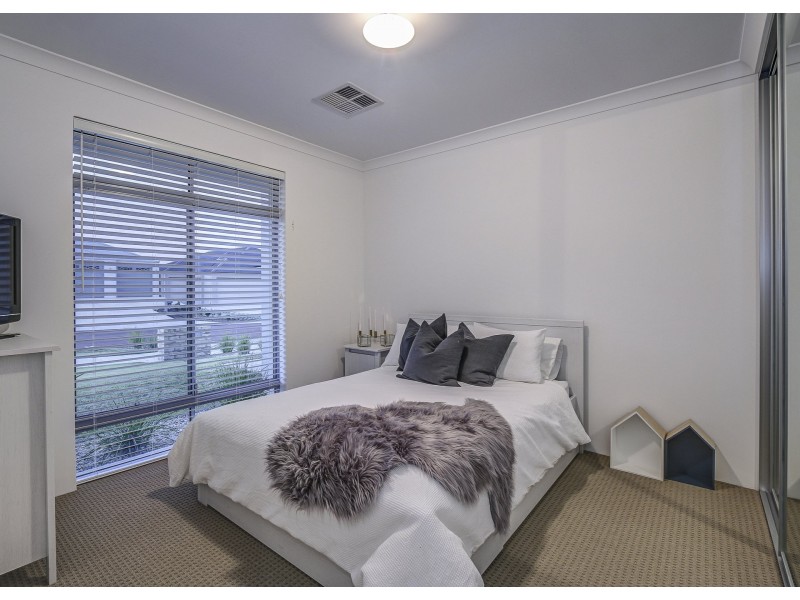 4 Bentall Way, The Vines WA 6069