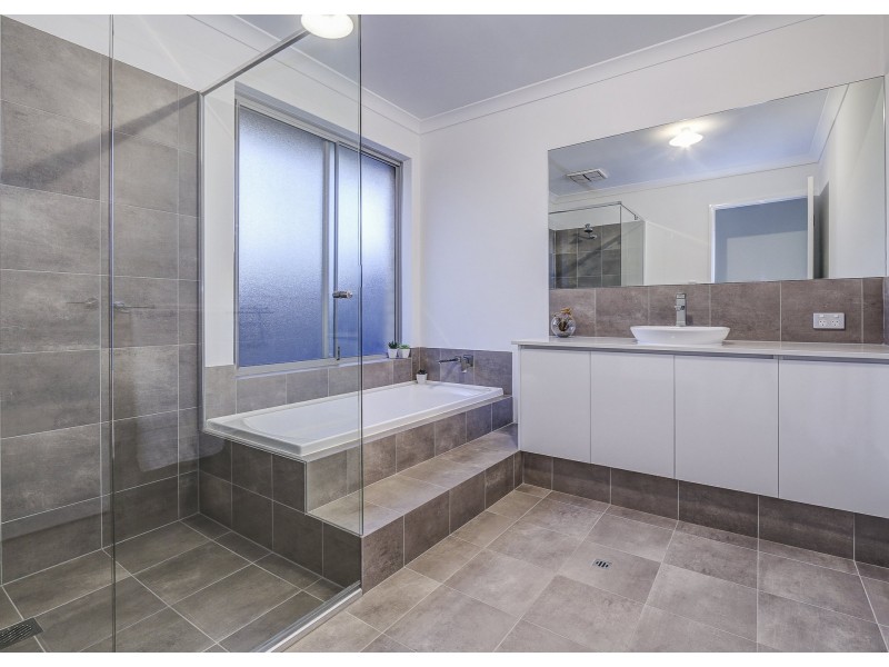 4 Bentall Way, The Vines WA 6069