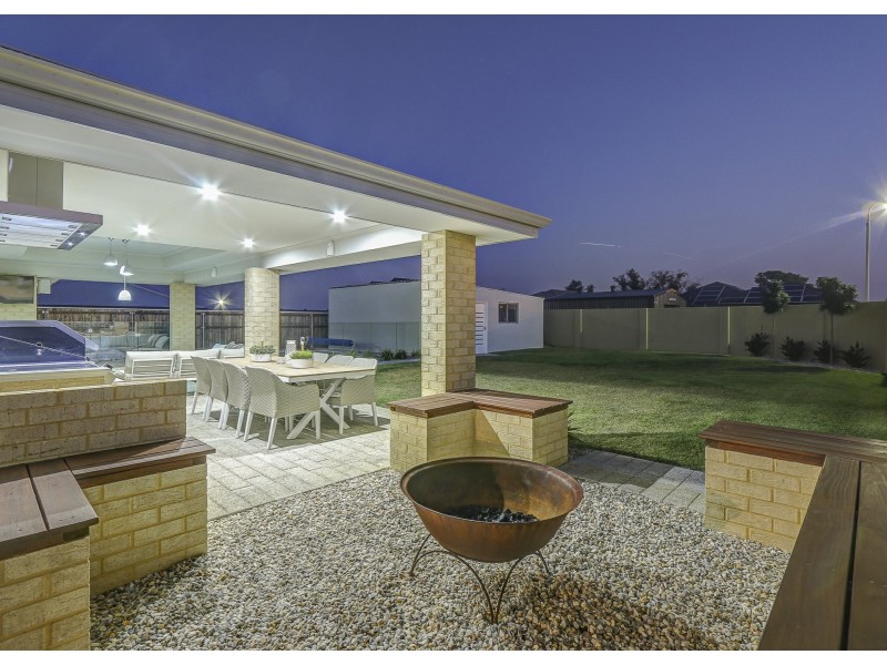 4 Bentall Way, The Vines WA 6069