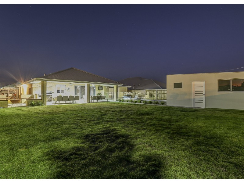 4 Bentall Way, The Vines WA 6069