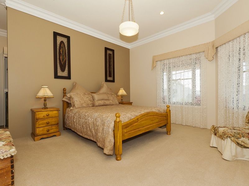 6 Cuvier Rise, Jane Brook WA 6056