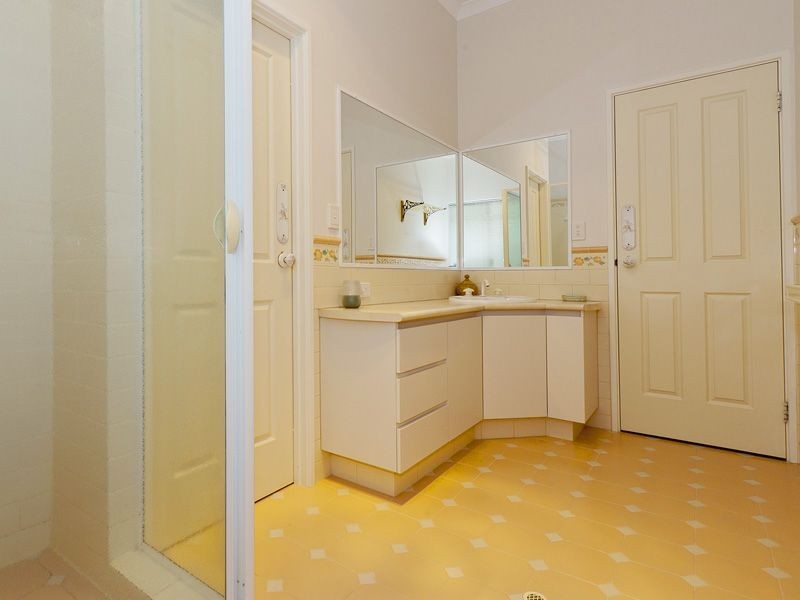 6 Cuvier Rise, Jane Brook WA 6056