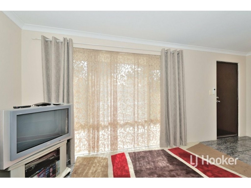 6 Yeates Lane, Stratton WA 6056