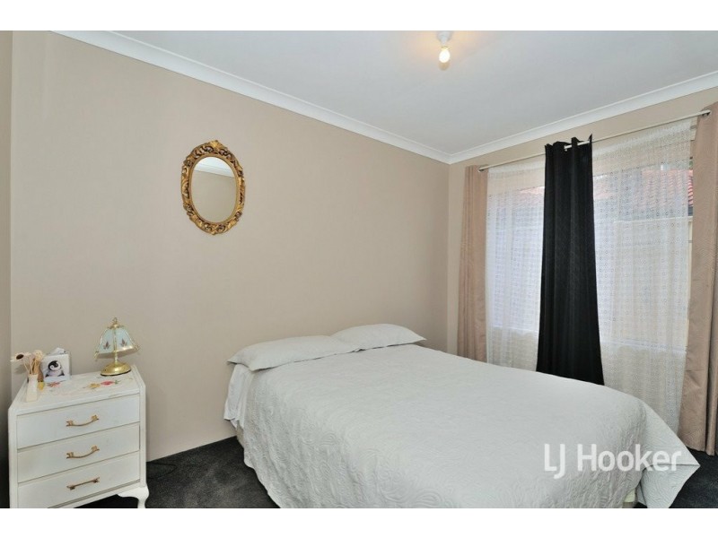 6 Yeates Lane, Stratton WA 6056