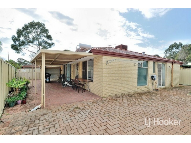 6 Yeates Lane, Stratton WA 6056