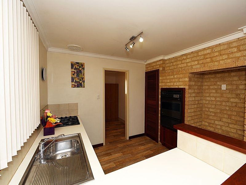 855 Katharine Street, Bellevue WA 6056