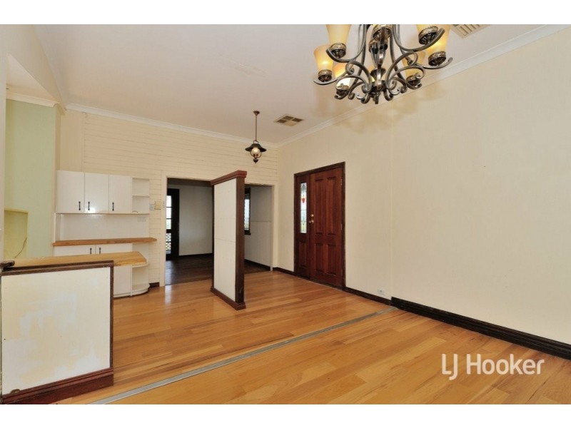 29 Glynden Way, Helena Valley WA 6056