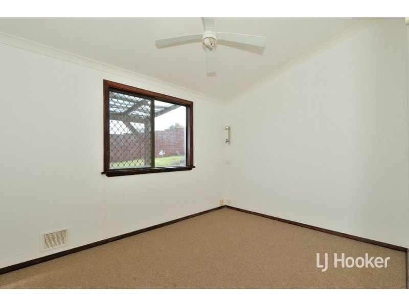 29 Glynden Way, Helena Valley WA 6056