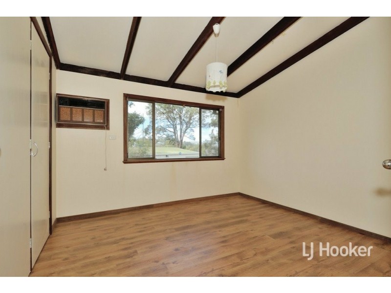 29 Glynden Way, Helena Valley WA 6056