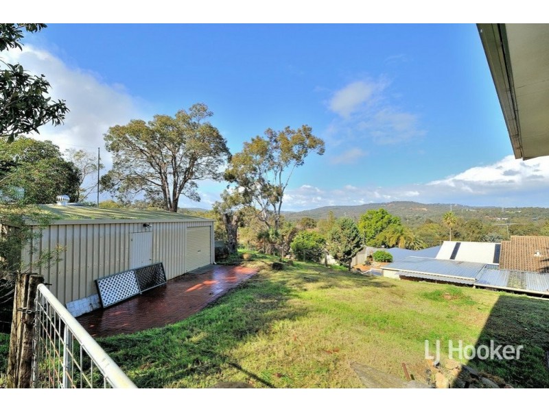 29 Glynden Way, Helena Valley WA 6056