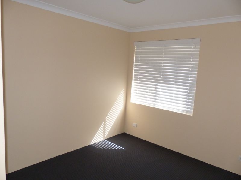 14 Firewood Way, West Swan WA 6055