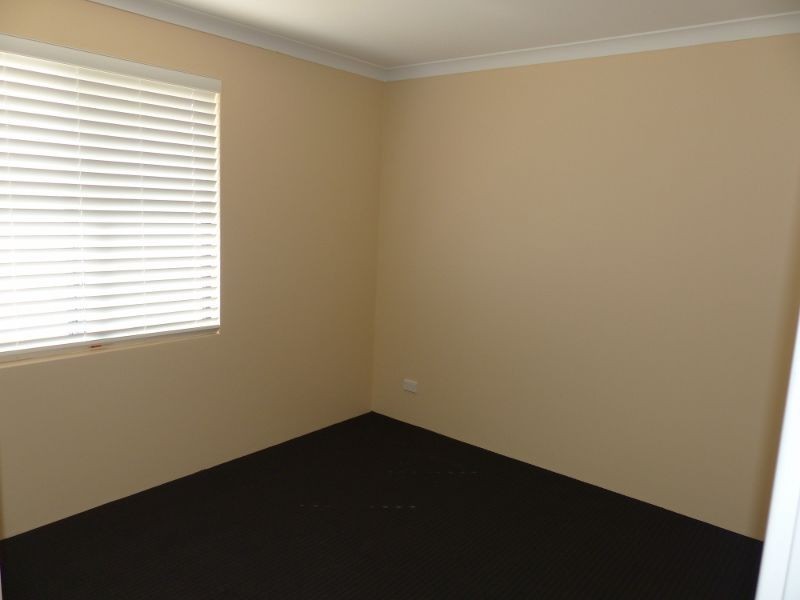 14 Firewood Way, West Swan WA 6055