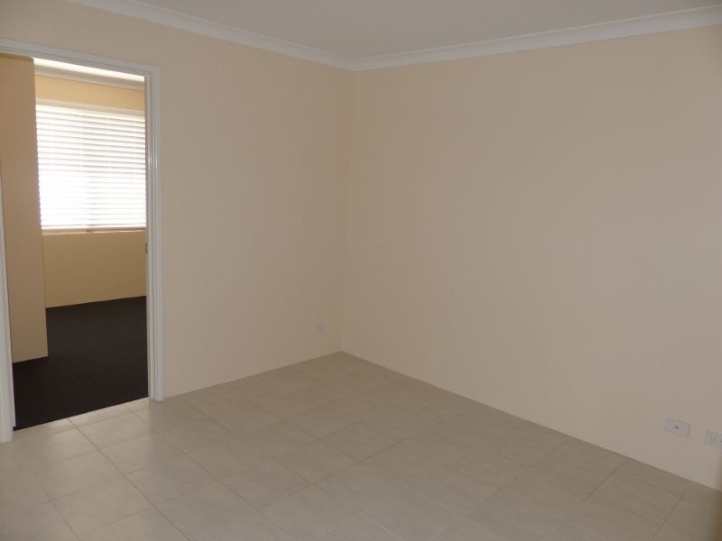 14 Firewood Way, West Swan WA 6055