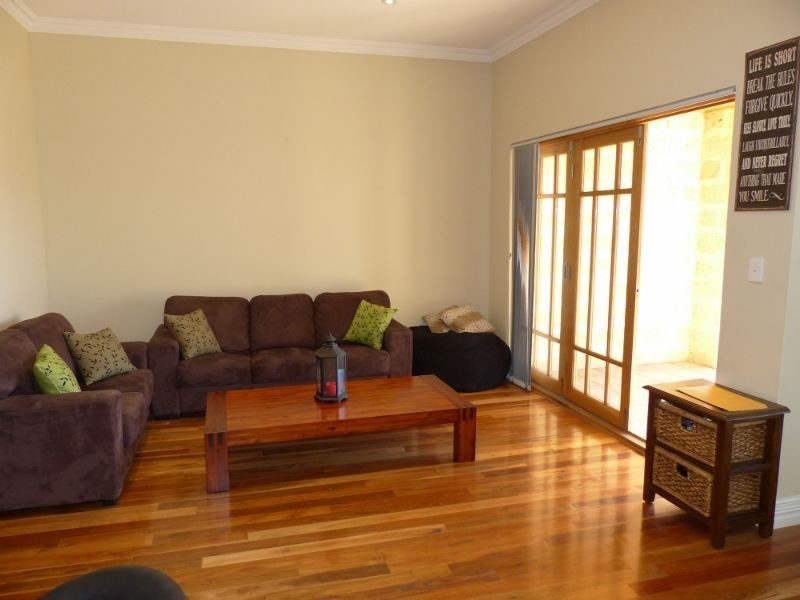 3/26 The Crescent, Midland WA 6056