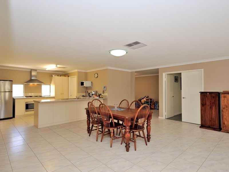 120 Horwood Road, Swan View WA 6056