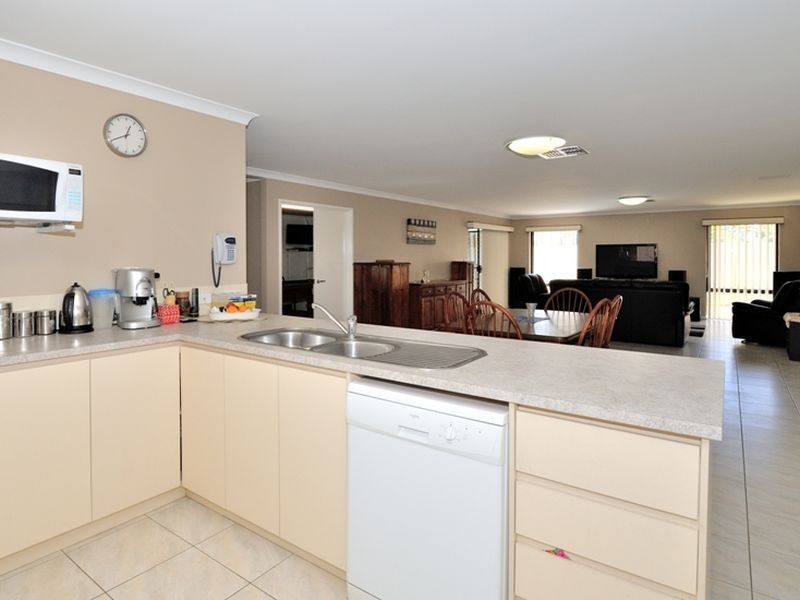 120 Horwood Road, Swan View WA 6056