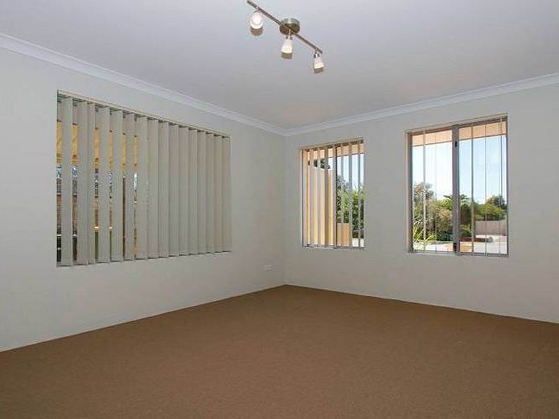61B Victoria Pde, Midvale WA 6056
