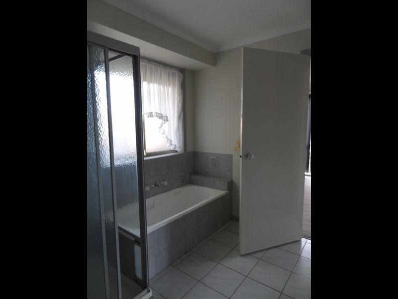 4 Wendy Court, Hampton Park VIC 3976