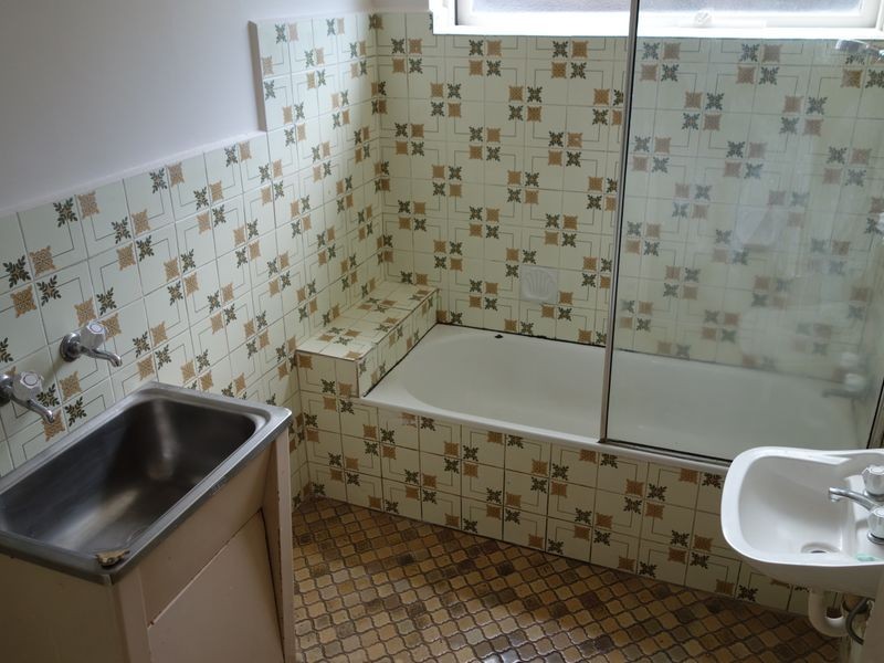 2/30 Potter Street, Dandenong VIC 3175