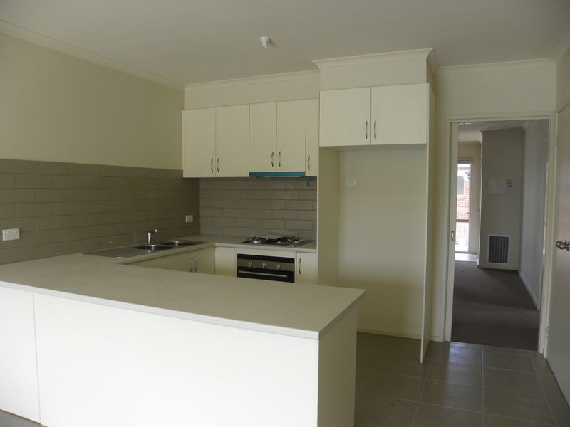 3/11 Cherry Grove, Doveton VIC 3177