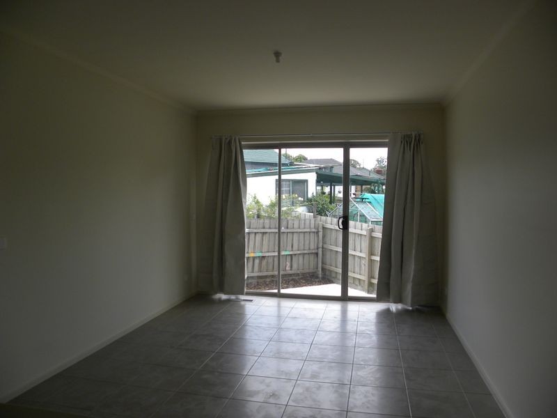 3/11 Cherry Grove, Doveton VIC 3177