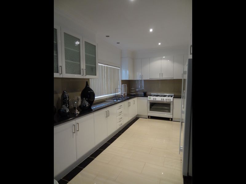 2/25 Southbourne Avenue, Dandenong VIC 3175