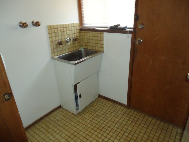 2/17 Hemmings Street, Dandenong VIC 3175