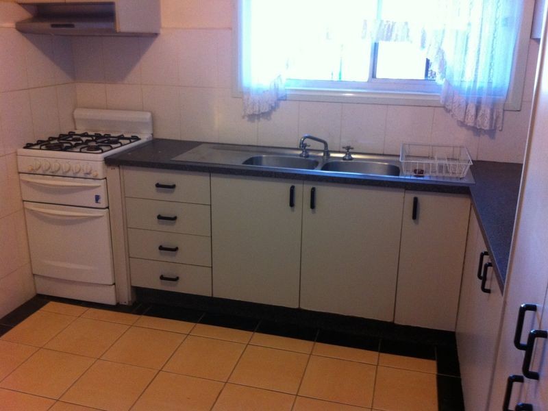 1/64 Ross Street, Dandenong VIC 3175