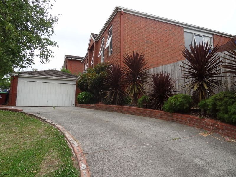 23 Maryrose Crescent, Endeavour Hills VIC 3802