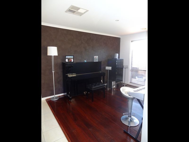 4 Crabapple Close, Lyndhurst VIC 3975