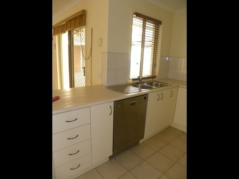 70 Amber Crescent, Narre Warren VIC 3805