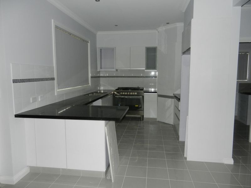 2/45 Keshava Grove, Dandenong VIC 3175