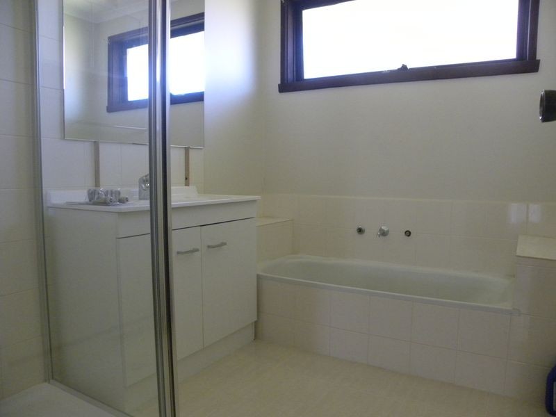 12 Admirala Avenue, Dandenong North VIC 3175