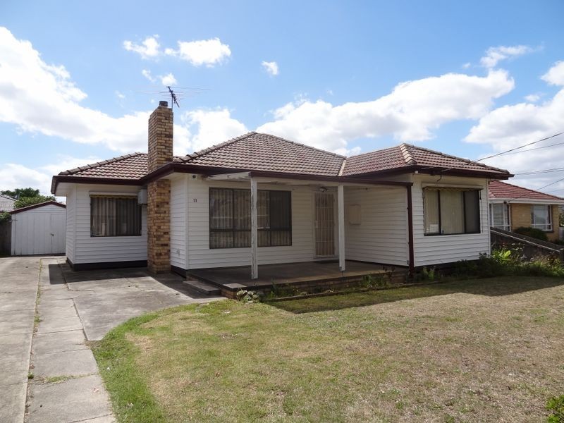 11 McNabb Court, Dandenong North VIC 3175