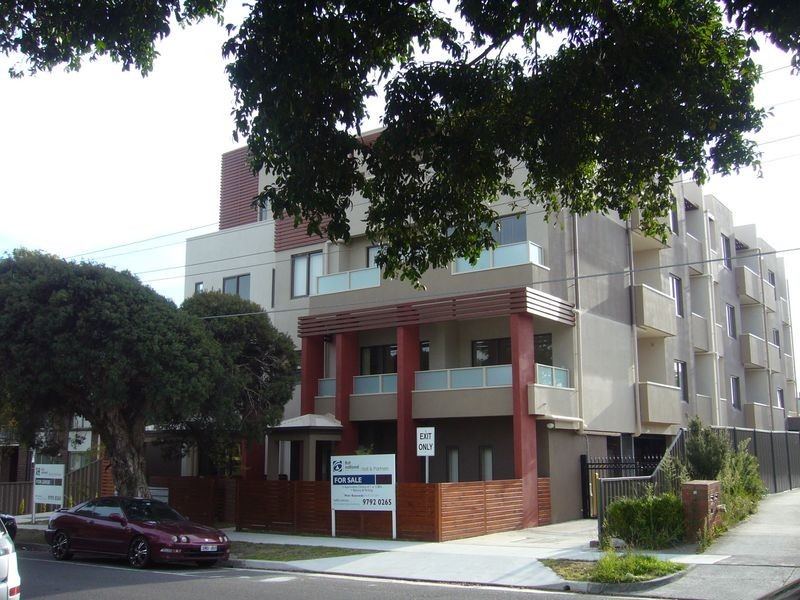 10/3 Market Street, Dandenong VIC 3175