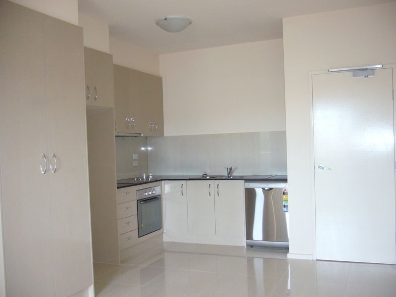 10/3 Market Street, Dandenong VIC 3175