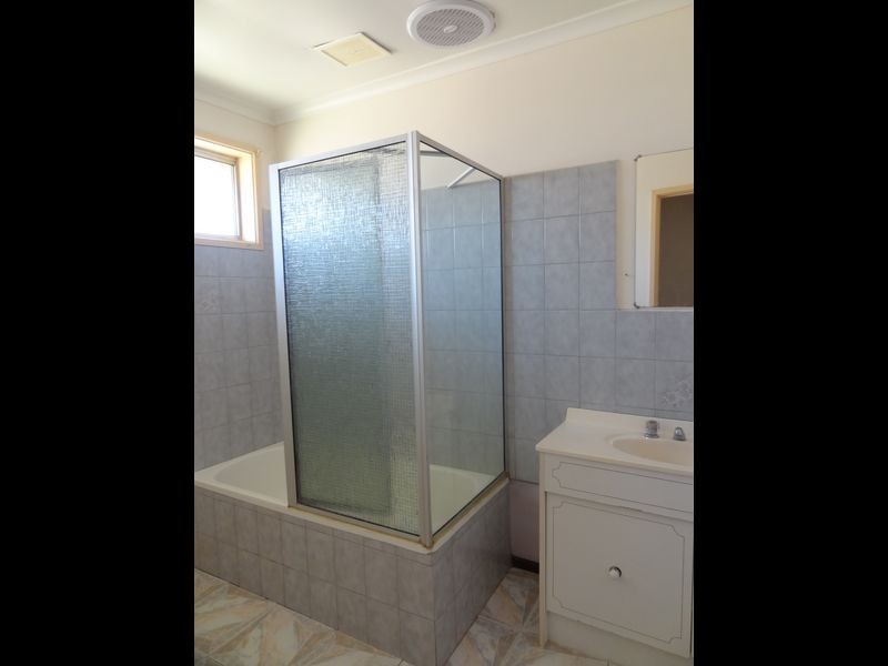 3/12 William Avenue, Dandenong VIC 3175