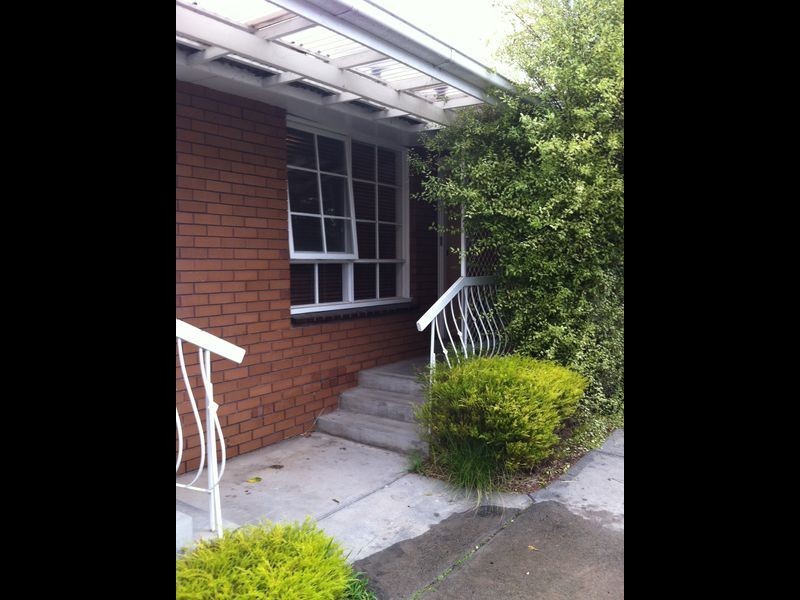 2/92 Warrigal Road, Mentone VIC 3194