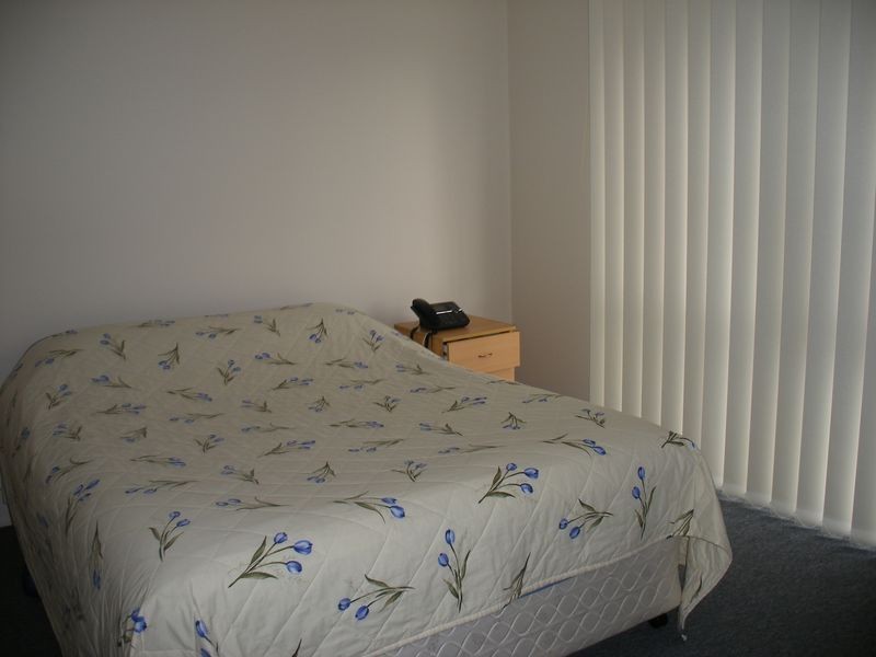 18 Hillview Rise, Hampton Park VIC 3976