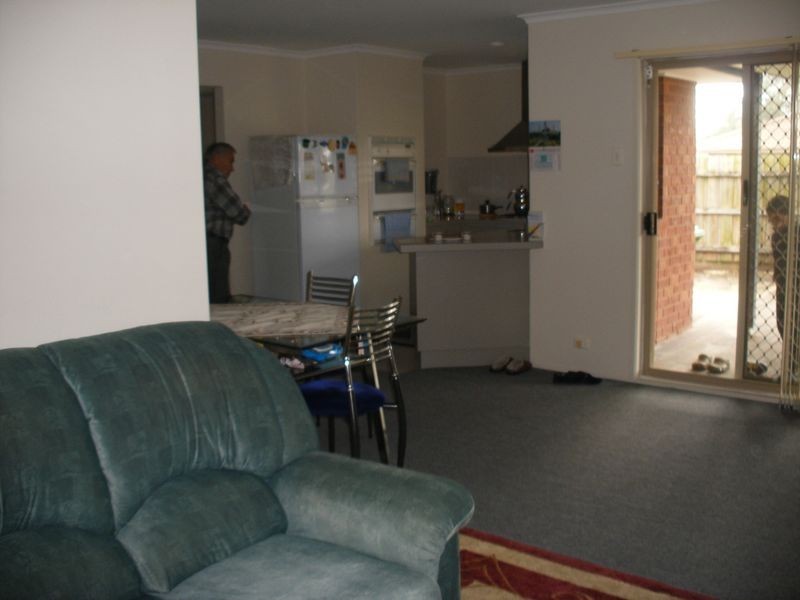 18 Hillview Rise, Hampton Park VIC 3976